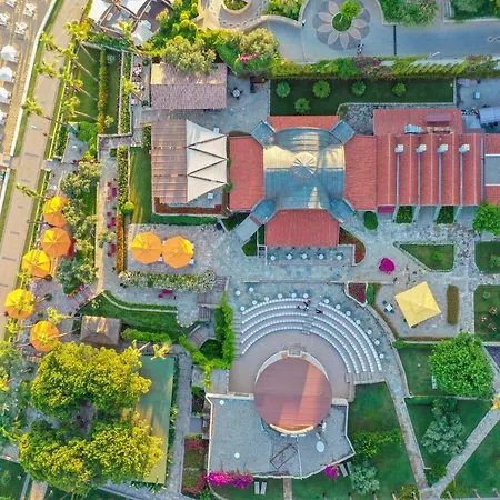 Arum Barut Collection - Ultra Hotel