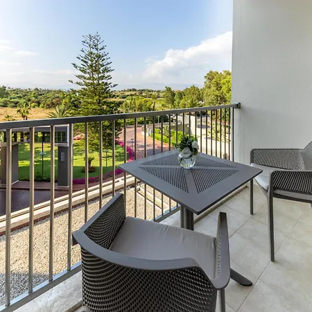 Arum Barut Collection 5* Side