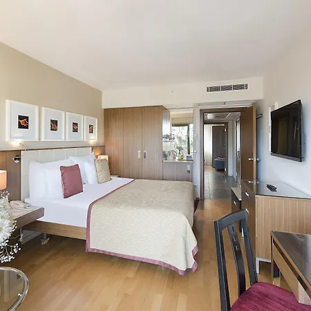 Arum Barut Collection Side